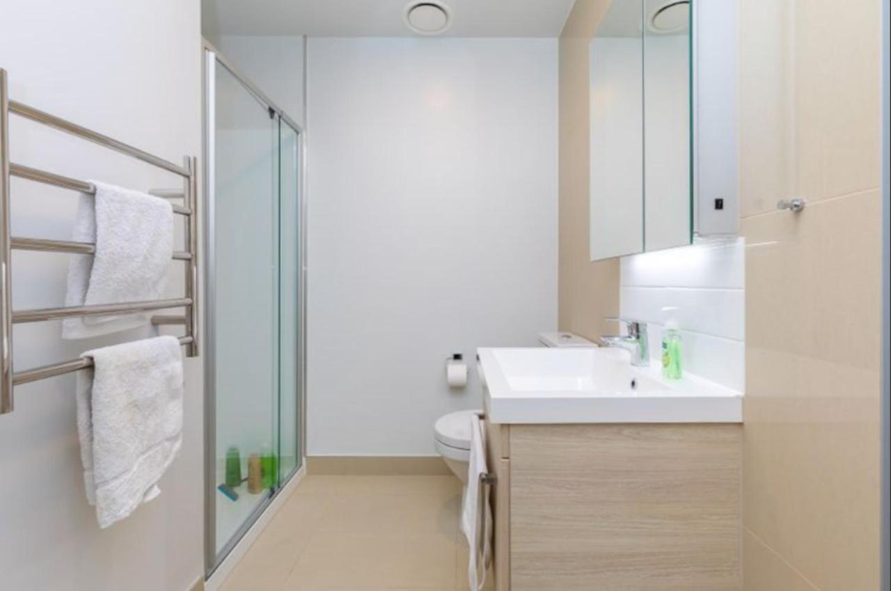 Modern 2 Bedroom Apartment 1 Minute To Skytower Auckland Esterno foto